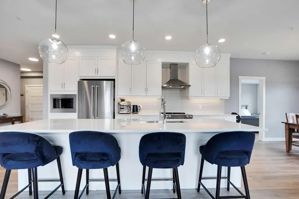 55 Wolf Hollow Crescent SE Calgary AB T2X 5K9