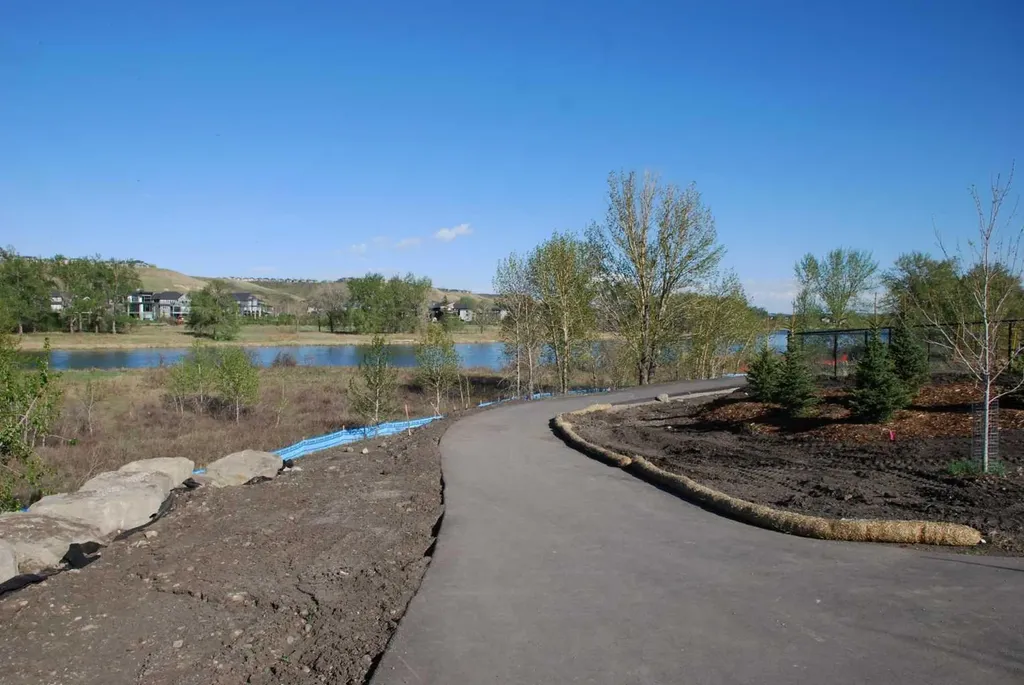 55 Wolf Hollow Crescent SE Calgary AB T2X 5K9