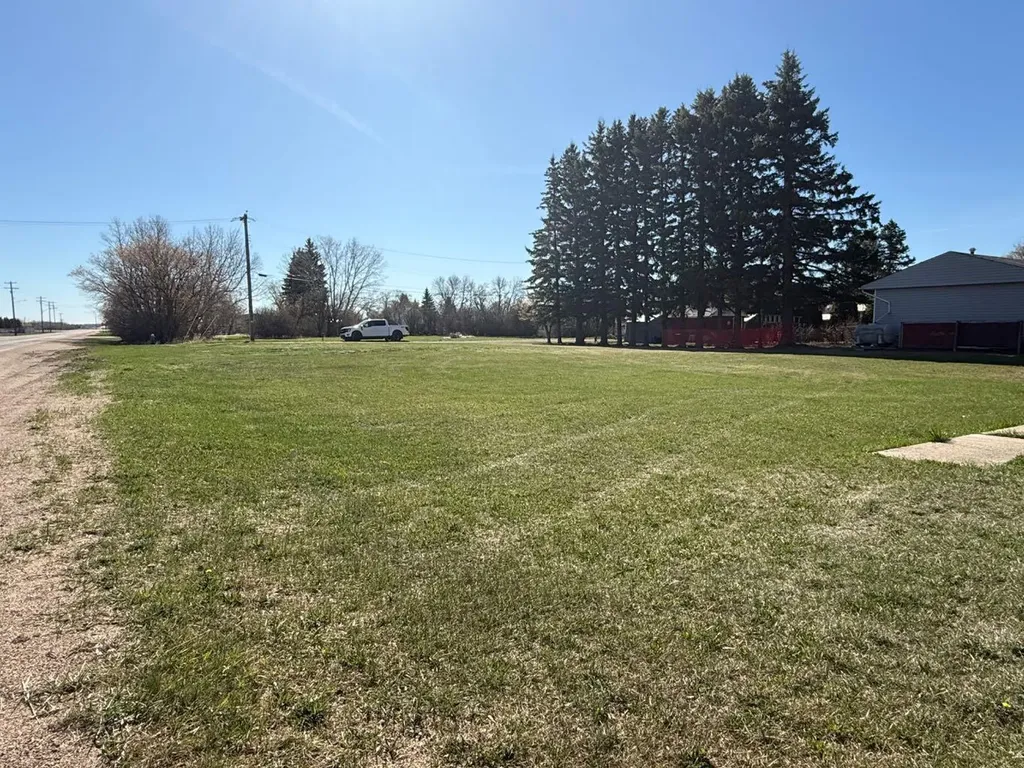 4911 48 Avenue Mannville AB T0B 2W0