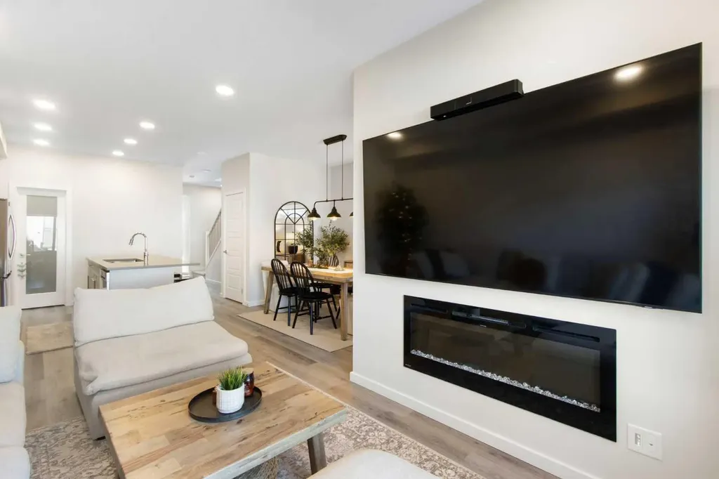 24 Heartwood Lane SE Calgary AB T3S 0P9
