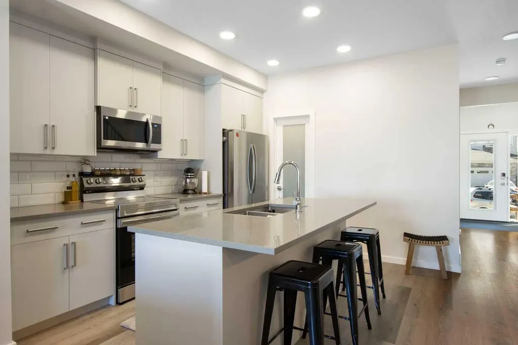 24 Heartwood Lane SE Calgary AB T3S 0P9