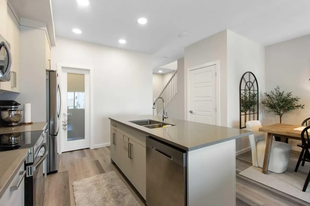 24 Heartwood Lane SE Calgary AB T3S 0P9