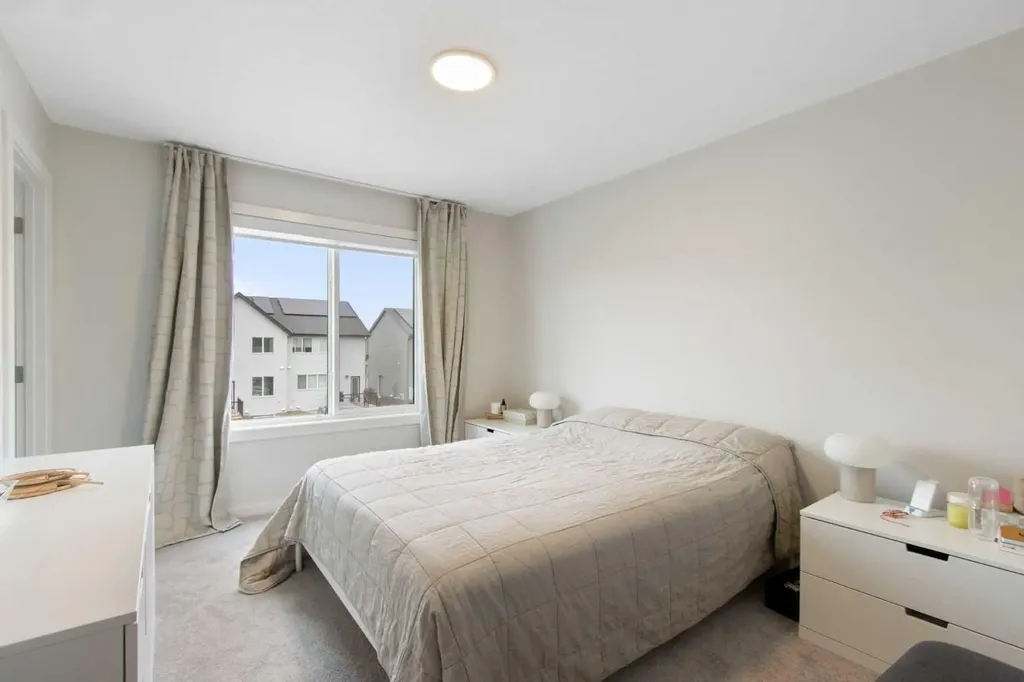 24 Heartwood Lane SE Calgary AB T3S 0P9