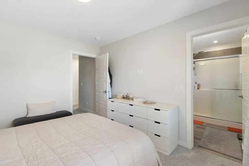 24 Heartwood Lane SE Calgary AB T3S 0P9