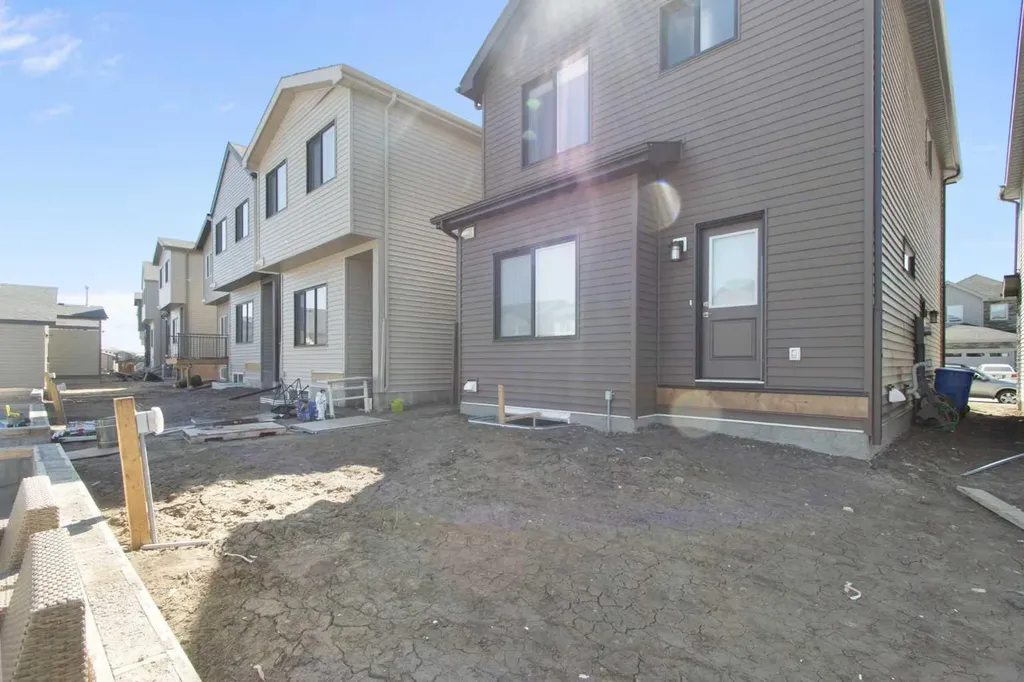 24 Heartwood Lane SE Calgary AB T3S 0P9