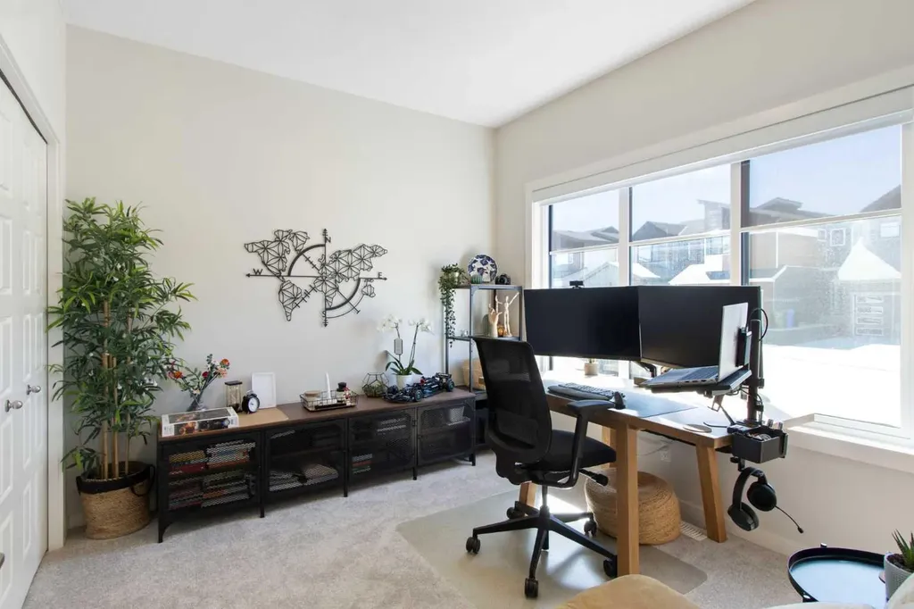 24 Heartwood Lane SE Calgary AB T3S 0P9