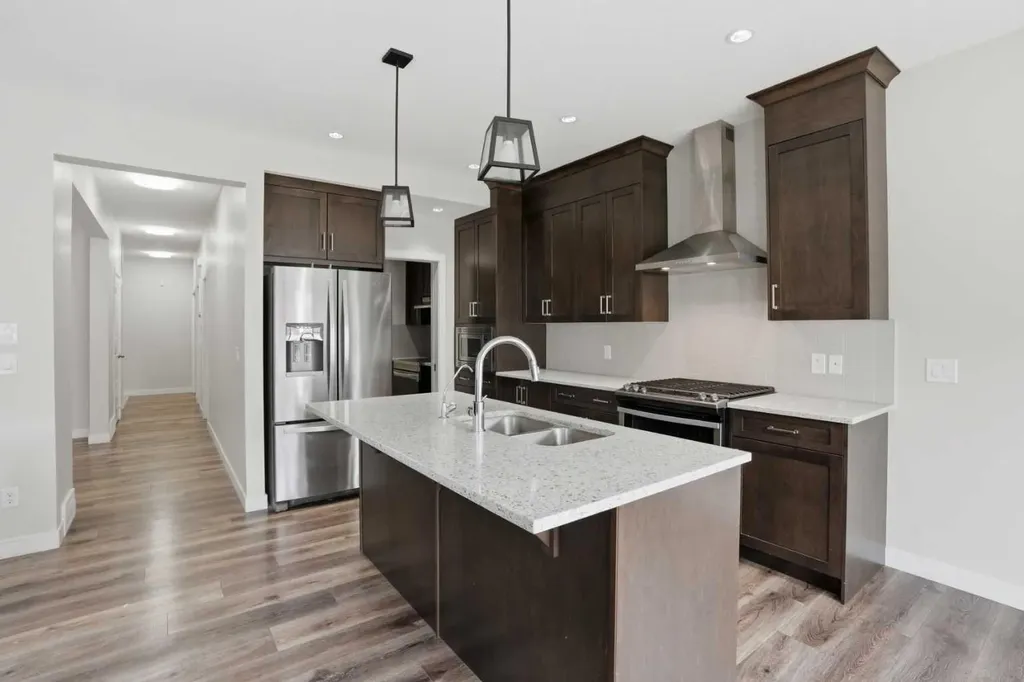 93 Saddlestone Place NE Calgary AB T3J 0Z6