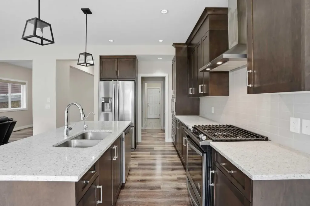 93 Saddlestone Place NE Calgary AB T3J 0Z6