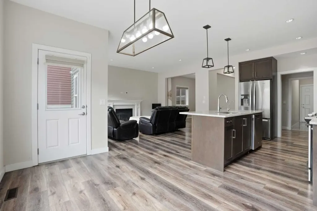 93 Saddlestone Place NE Calgary AB T3J 0Z6