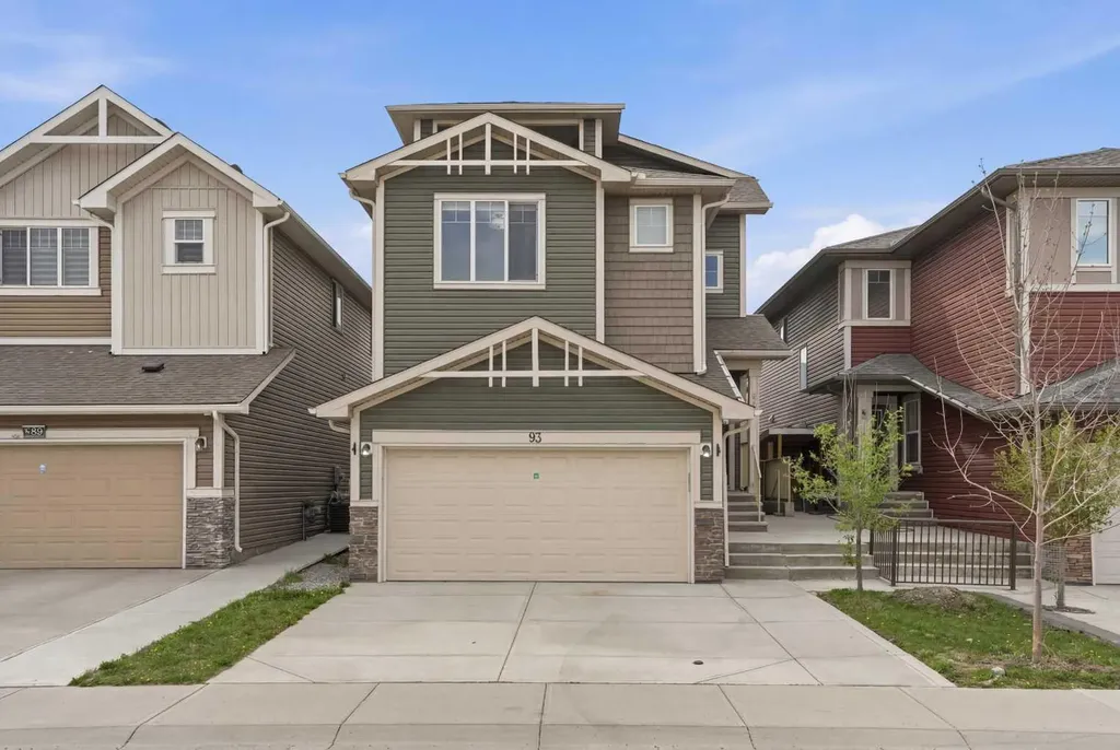 93 Saddlestone Place NE Calgary AB T3J 0Z6