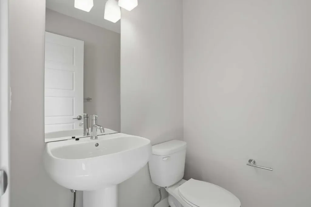 93 Saddlestone Place NE Calgary AB T3J 0Z6