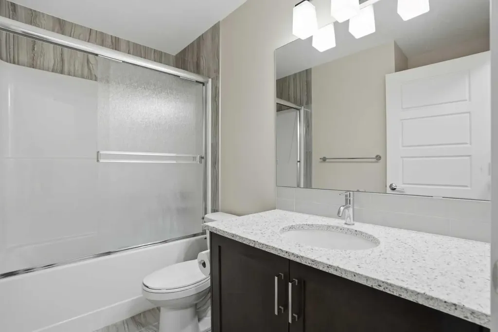 93 Saddlestone Place NE Calgary AB T3J 0Z6