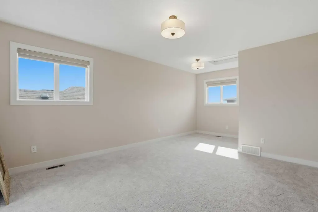93 Saddlestone Place NE Calgary AB T3J 0Z6