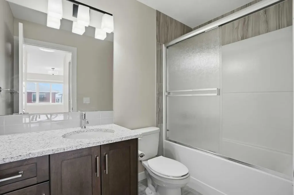 93 Saddlestone Place NE Calgary AB T3J 0Z6