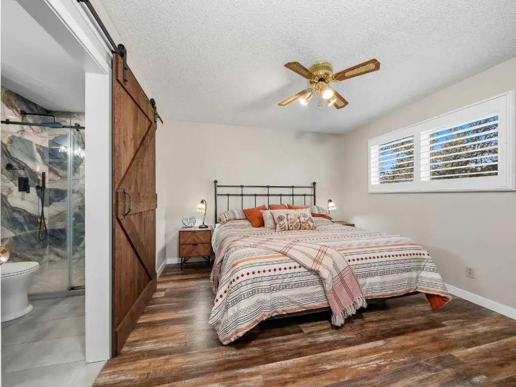 83 Brazeau Crescent SW Calgary AB T2W 0Z2