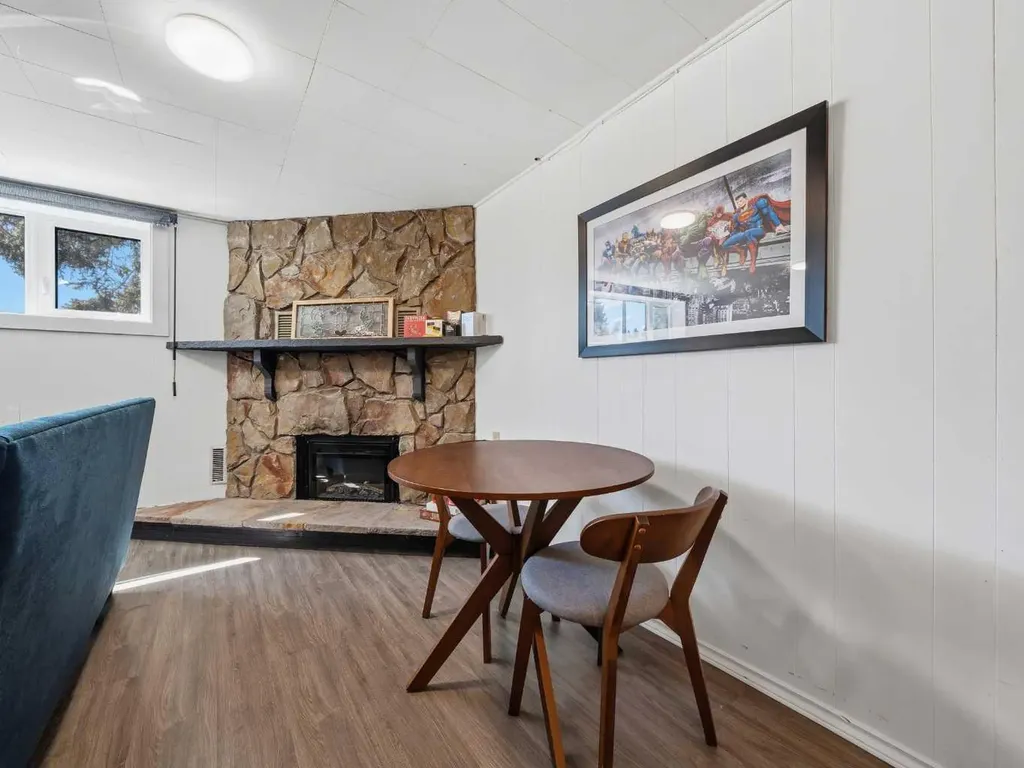 83 Brazeau Crescent SW Calgary AB T2W 0Z2
