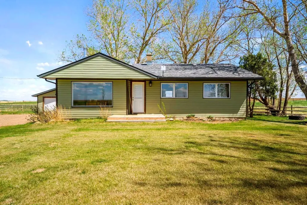 94075 Range Road 115 Burdett AB T0K 0G0