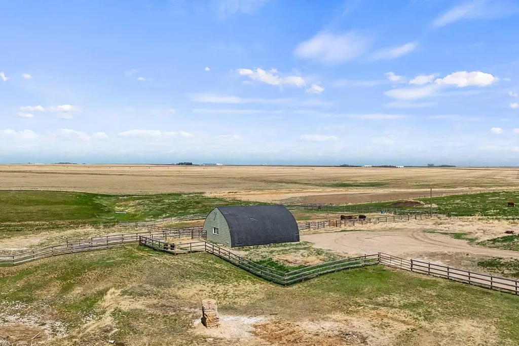 94075 Range Road 115 Burdett AB T0K 0G0