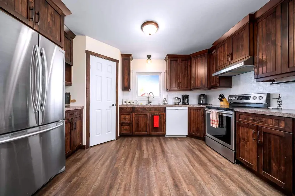 94075 Range Road 115 Burdett AB T0K 0G0