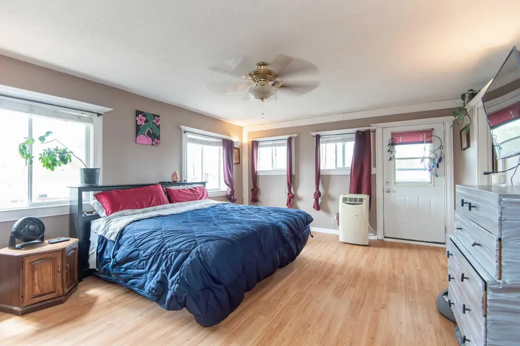 5024 49 Street Clive AB T0C 0Y0