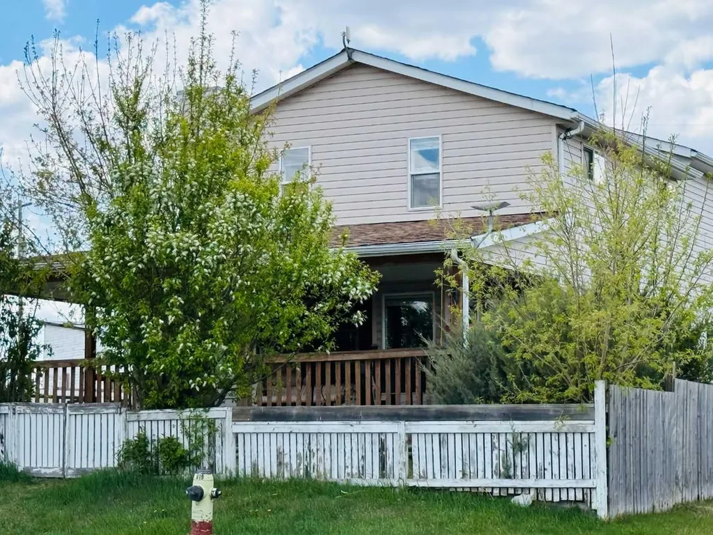 5024 49 Street Clive AB T0C 0Y0