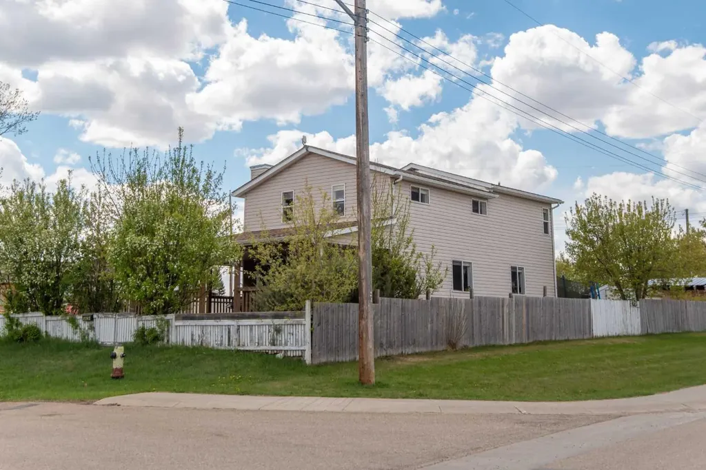 5024 49 Street Clive AB T0C 0Y0