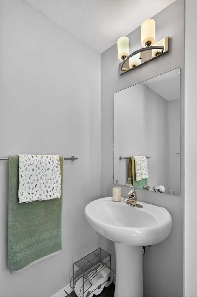 280 Williamstown Close NW Airdrie AB T4B 4B6
