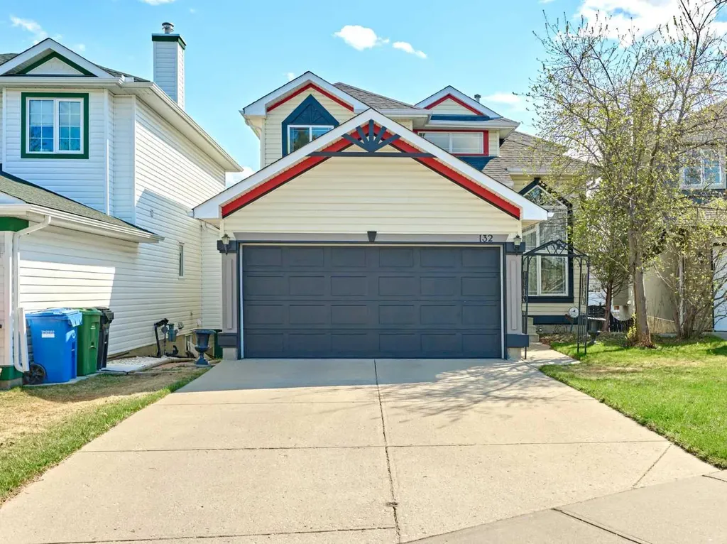 132 Somercrest Close SW Calgary AB T2Y3H8