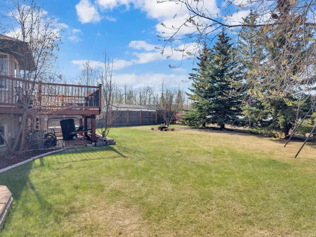 10 Fern Close Sylvan Lake AB T4S 1Y5