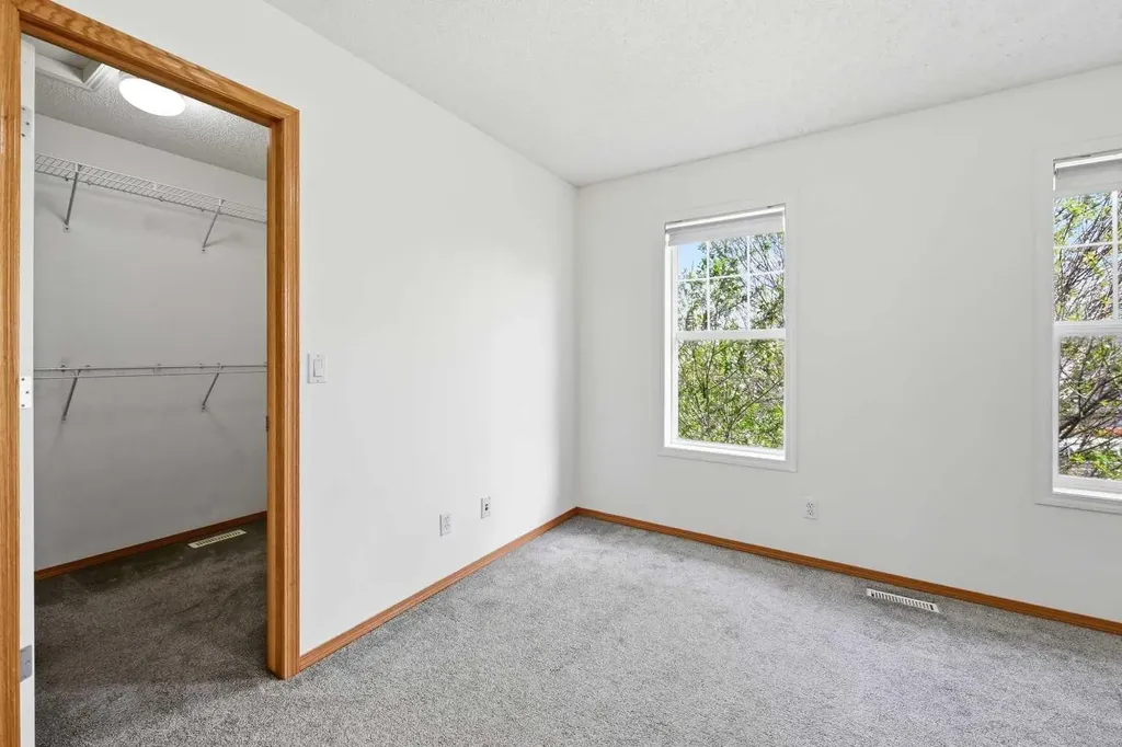 169 Cranberry Square SE Calgary AB T3M 1J6