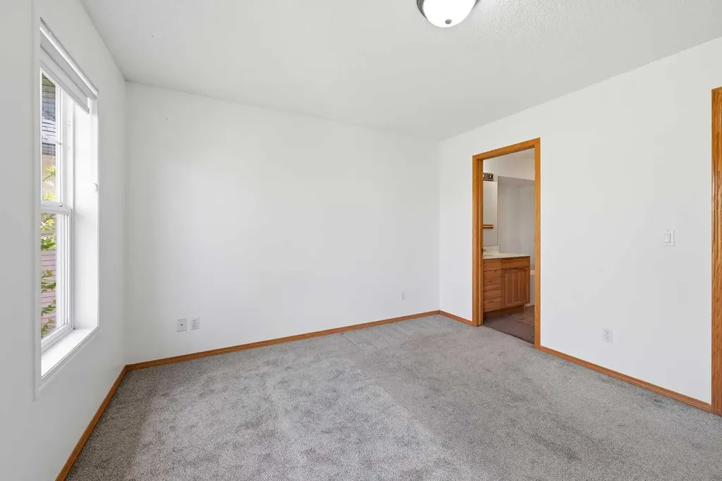 169 Cranberry Square SE Calgary AB T3M 1J6