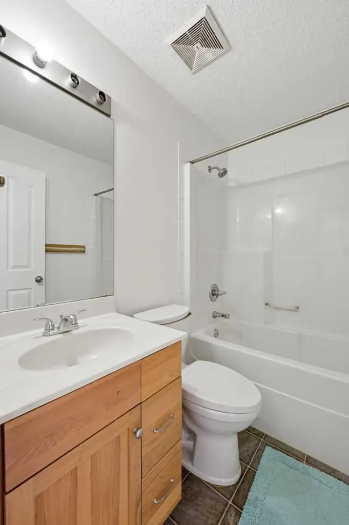 169 Cranberry Square SE Calgary AB T3M 1J6