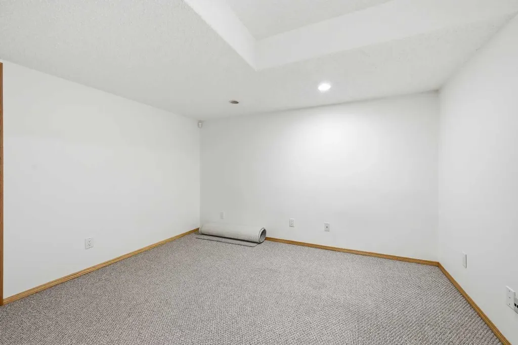 169 Cranberry Square SE Calgary AB T3M 1J6
