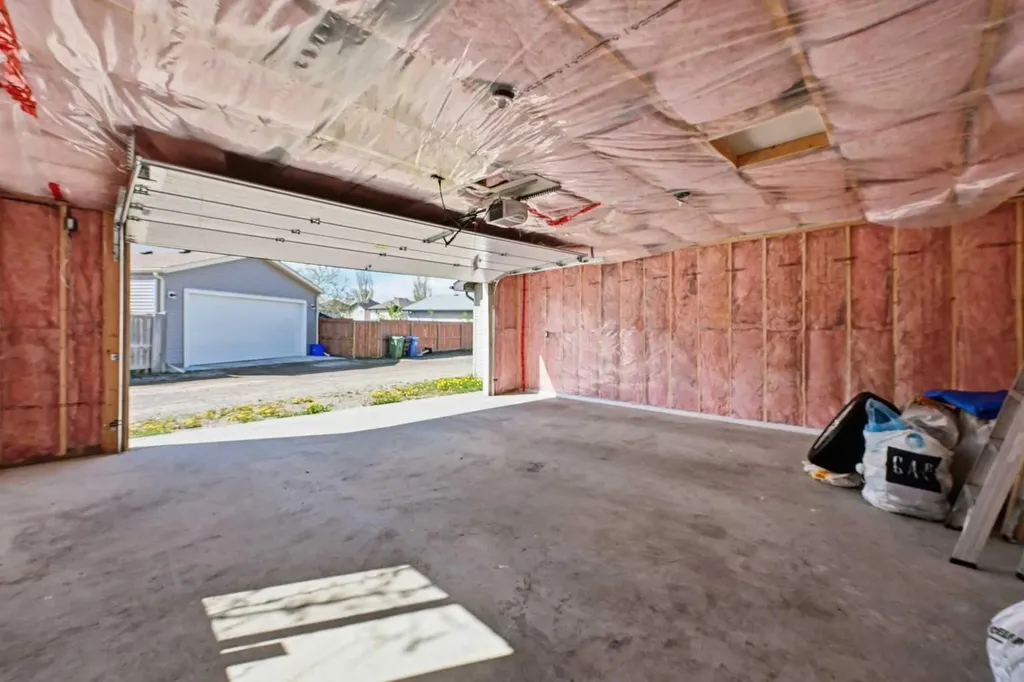 169 Cranberry Square SE Calgary AB T3M 1J6