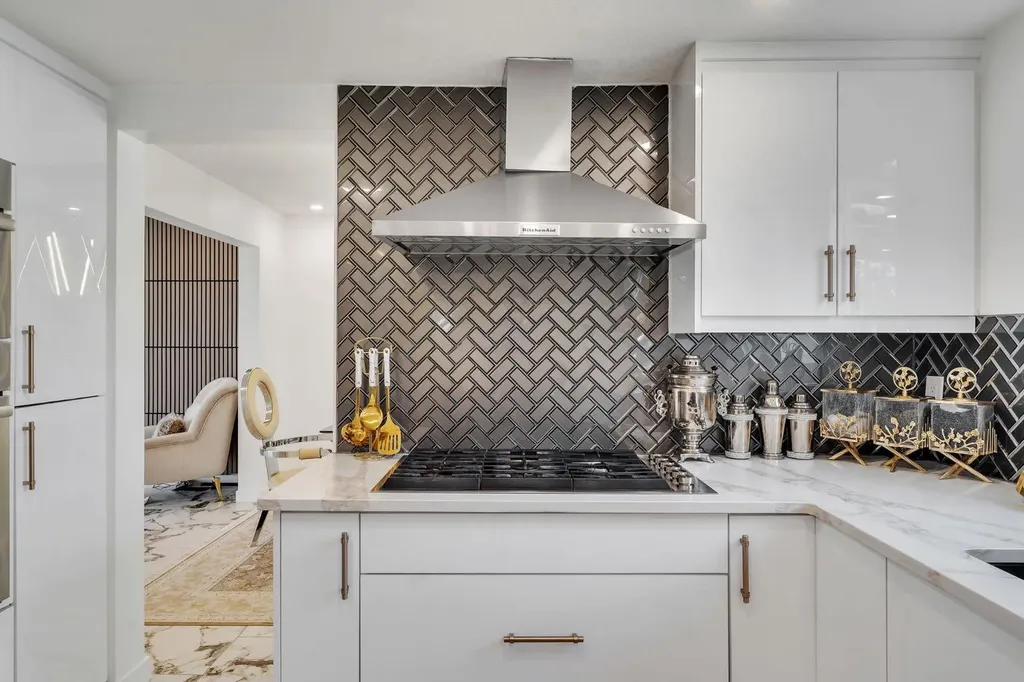 316 Templeton Circle NE Calgary AB T1Y 3Z2