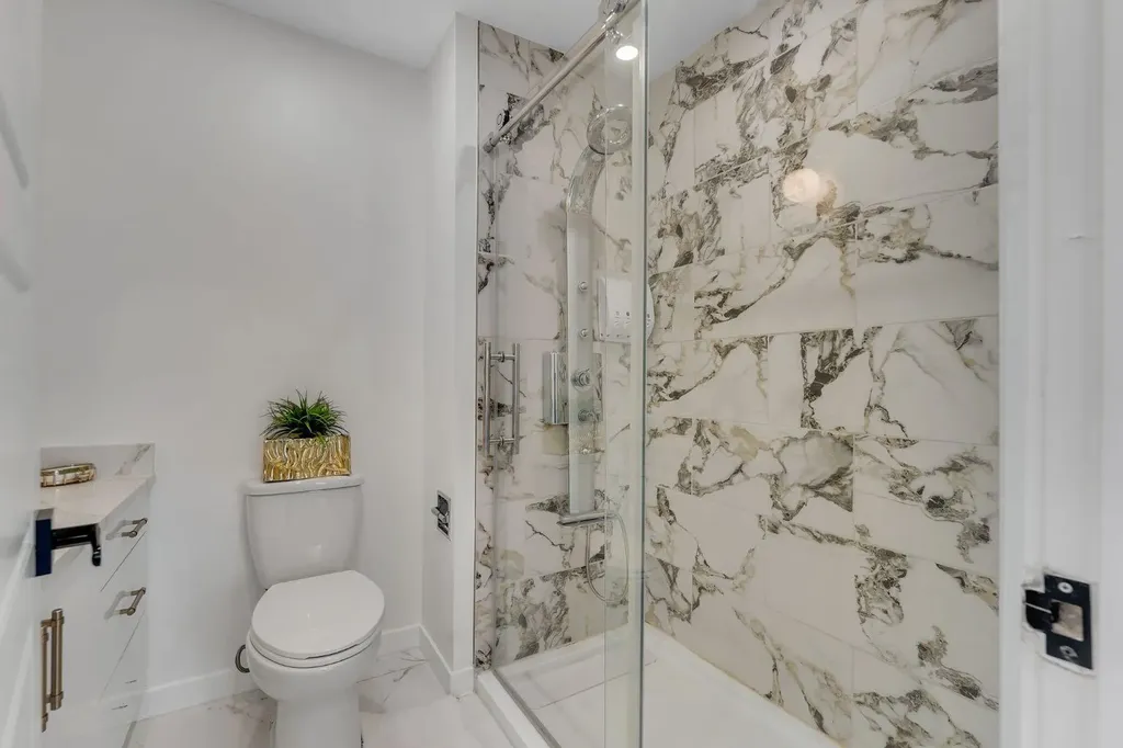 316 Templeton Circle NE Calgary AB T1Y 3Z2