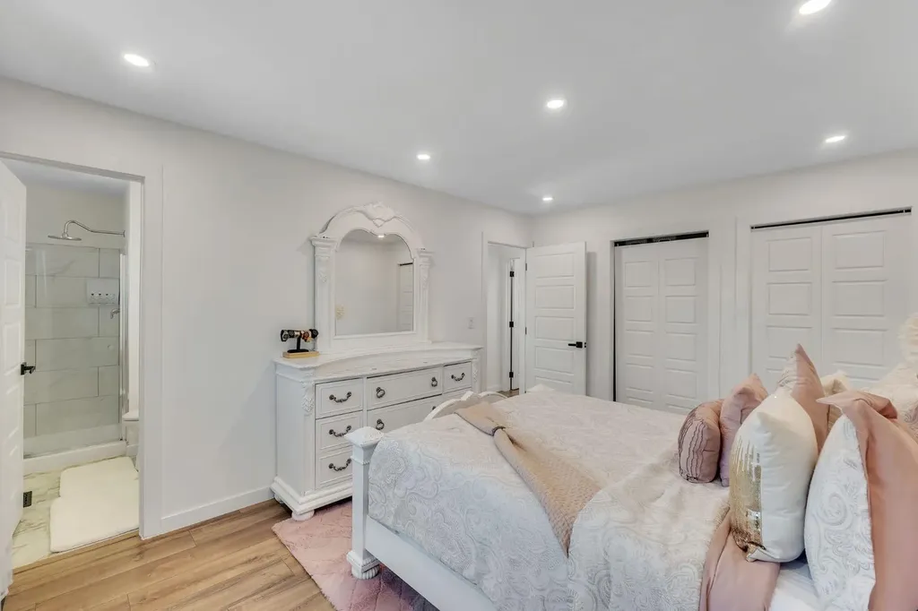 316 Templeton Circle NE Calgary AB T1Y 3Z2