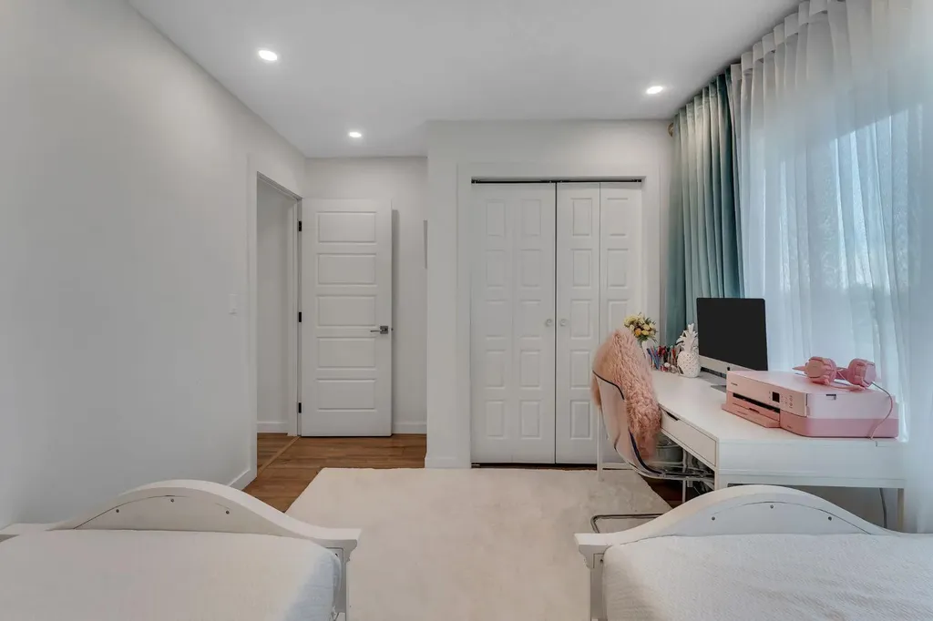 316 Templeton Circle NE Calgary AB T1Y 3Z2