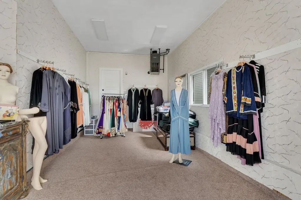 316 Templeton Circle NE Calgary AB T1Y 3Z2