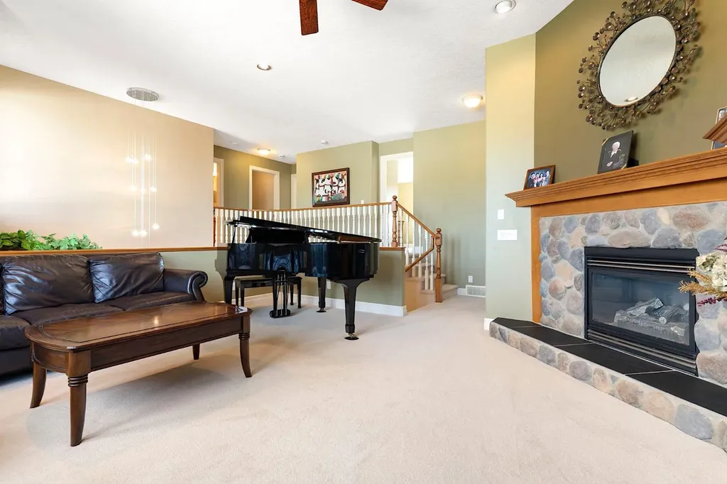 127 Gleneagles Terrace Cochrane AB T4C 1W6