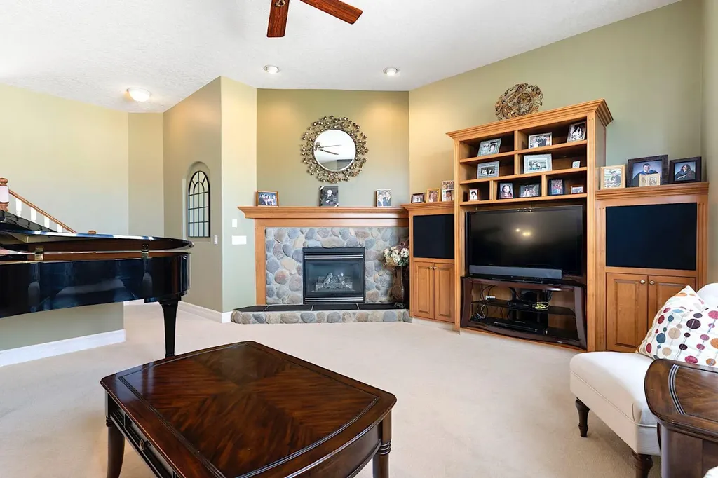 127 Gleneagles Terrace Cochrane AB T4C 1W6