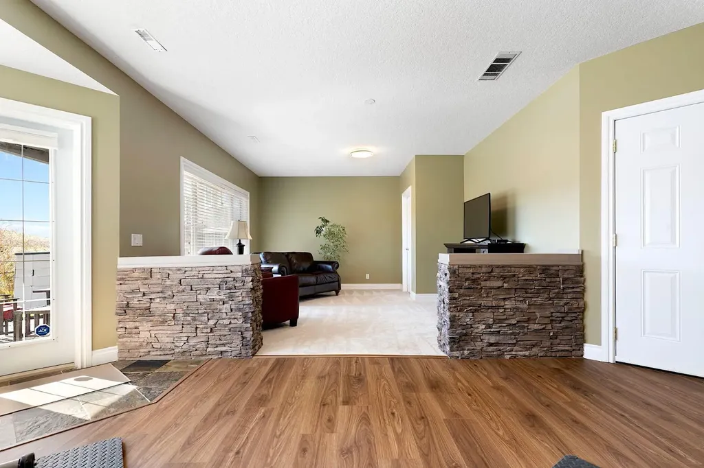 127 Gleneagles Terrace Cochrane AB T4C 1W6