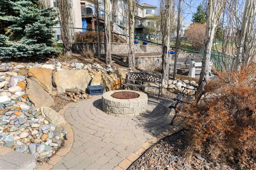 127 Gleneagles Terrace Cochrane AB T4C 1W6