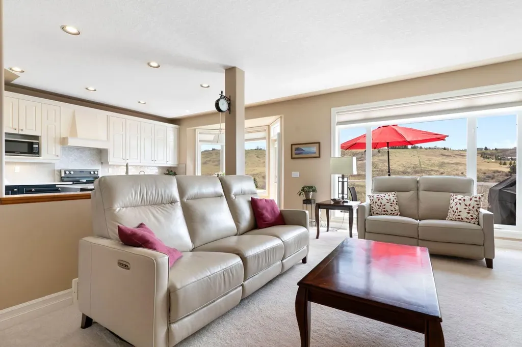 127 Gleneagles Terrace Cochrane AB T4C 1W6