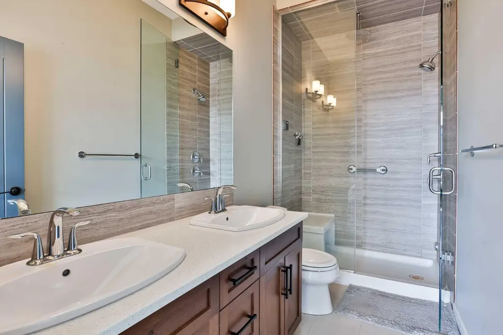 914 Maydell Palmer Vista N Lethbridge AB T1H 7B7