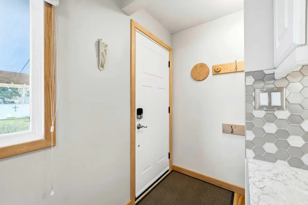 8303 Bowglen Road NW Calgary AB T3B 2T1