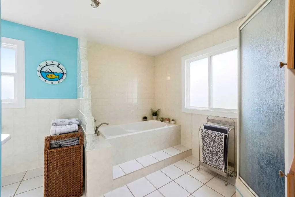 8303 Bowglen Road NW Calgary AB T3B 2T1