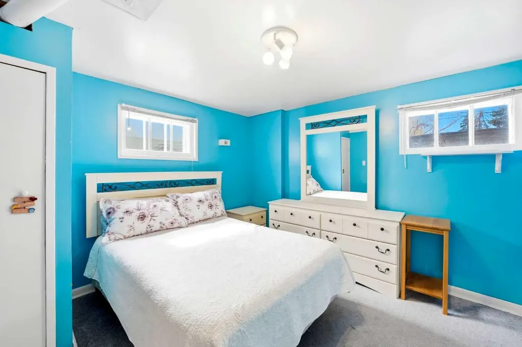 8303 Bowglen Road NW Calgary AB T3B 2T1