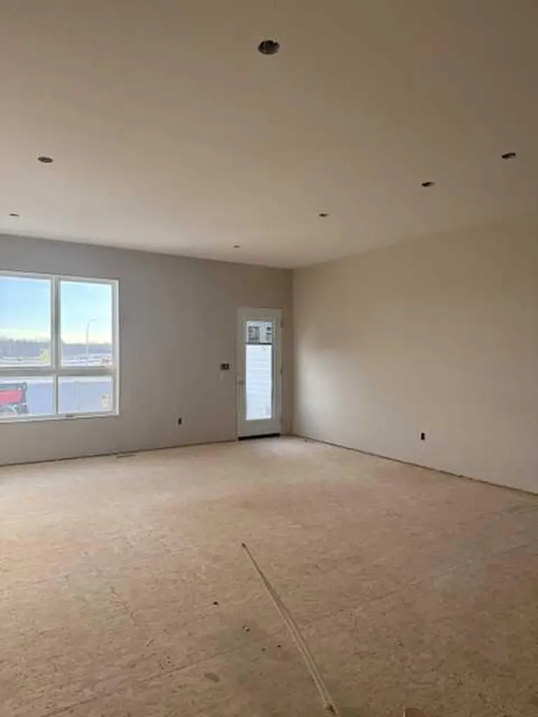 9 Gray Close Sylvan Lake AB T4S0W4