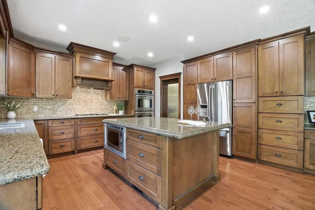 149 Aspen Glen Place SW Calgary AB T3H 0E8